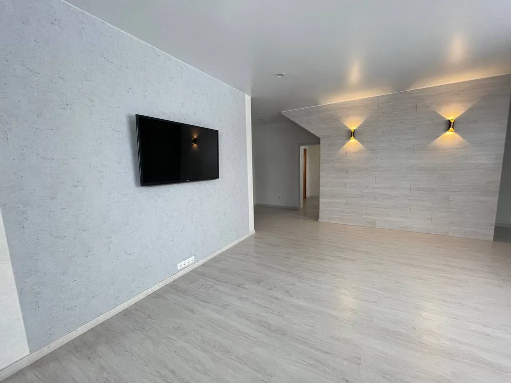 Уютный двухэтажный дом в черте города для отдыха и работы