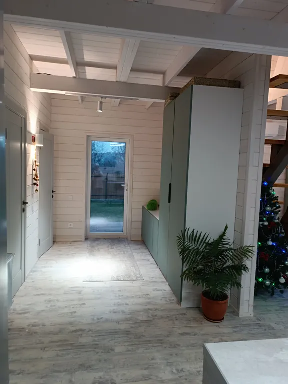 Дом с бассейном