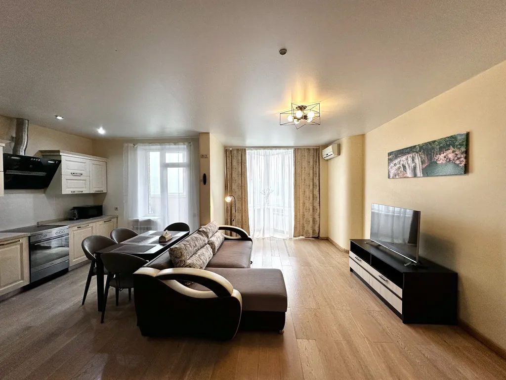 Уютная светлая квартира на 2й Круговой