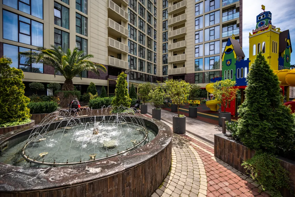 Двухкомнатные апартаменты с панорамным видом в центре