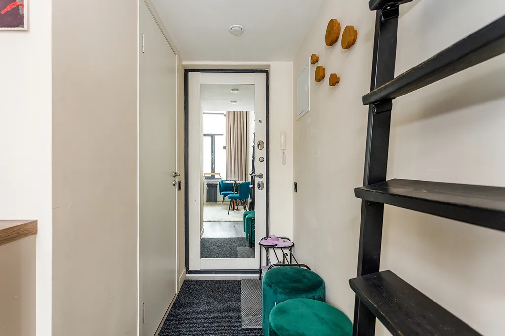 Квартира Квартира Студия-лофт в историческом здании возле метро — Москва