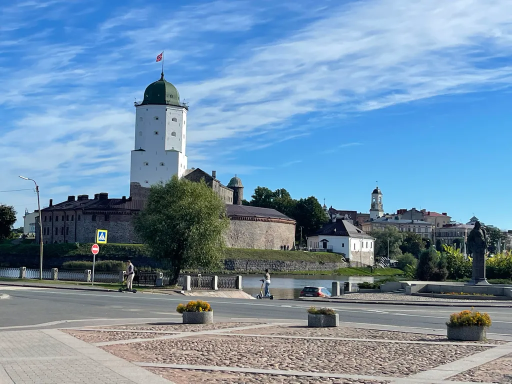 Двухуровневая мансарда с видом на Замок