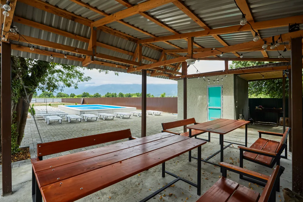 Лофт у моря с патио и бассейном