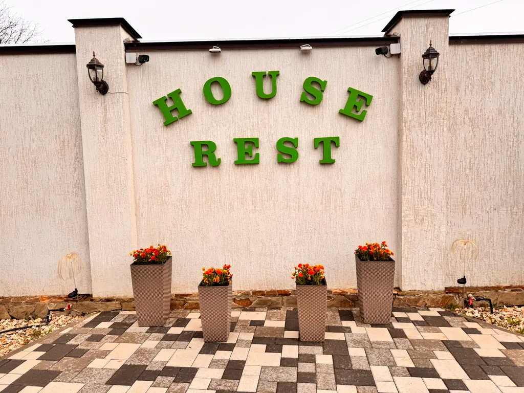 Коттедж, бассейн теплый, баня для семейного отдыха до 8 гостей