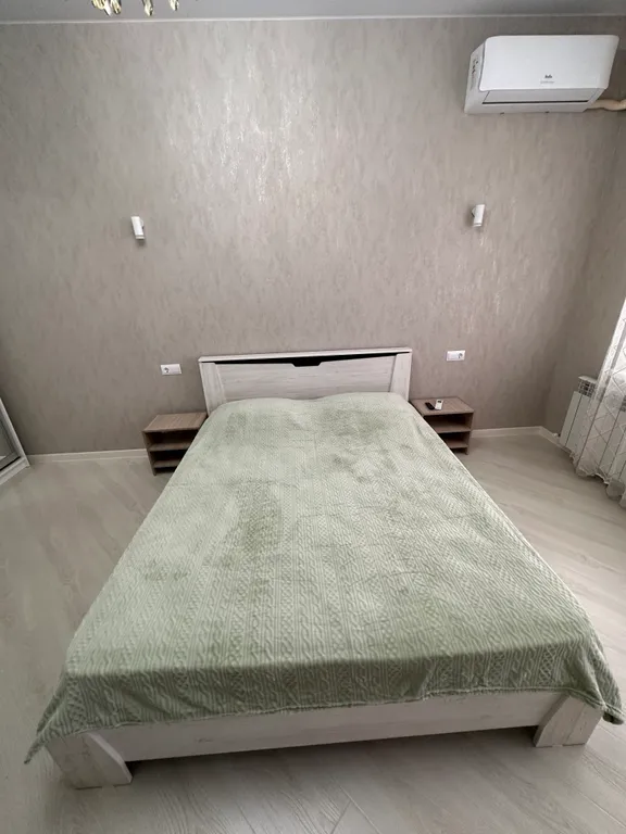 Уютная, новая квартира в центре города