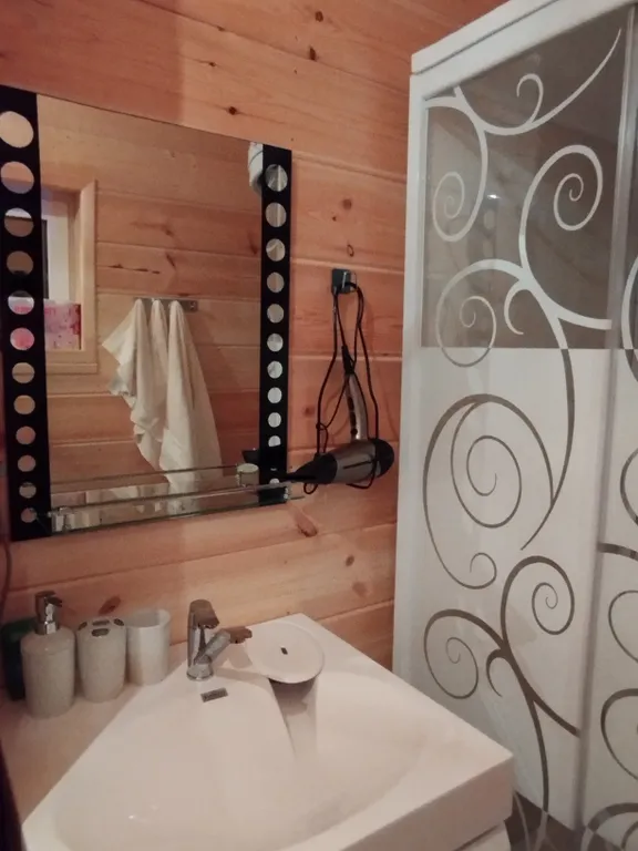 Коттедж Теплый и уютный дом в тихом месте для проживания всей семьи — Соловеново