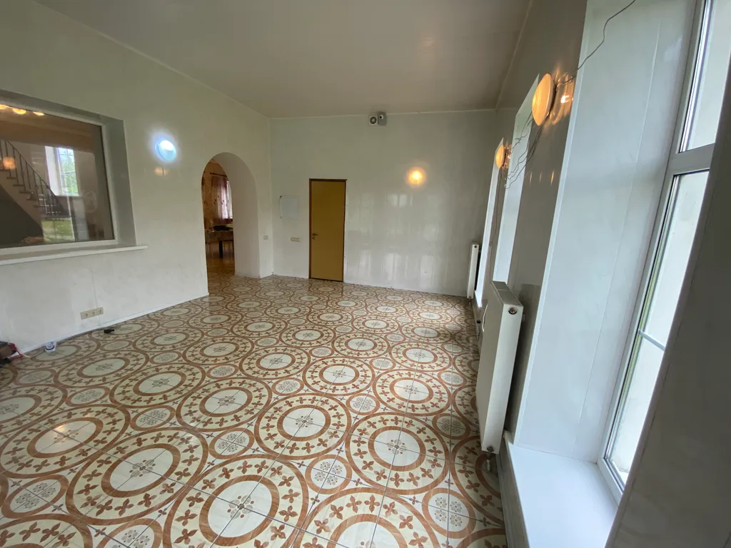 6-комнатный Дом