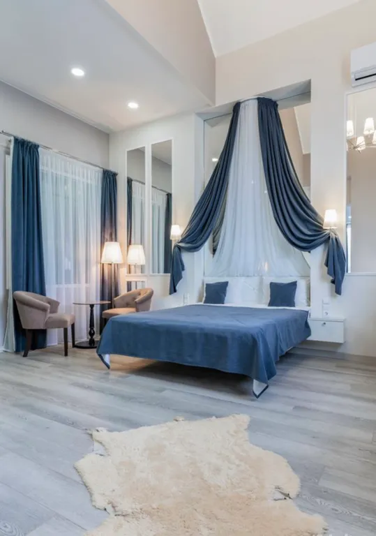 Панорамный люкс с джакузи и камином