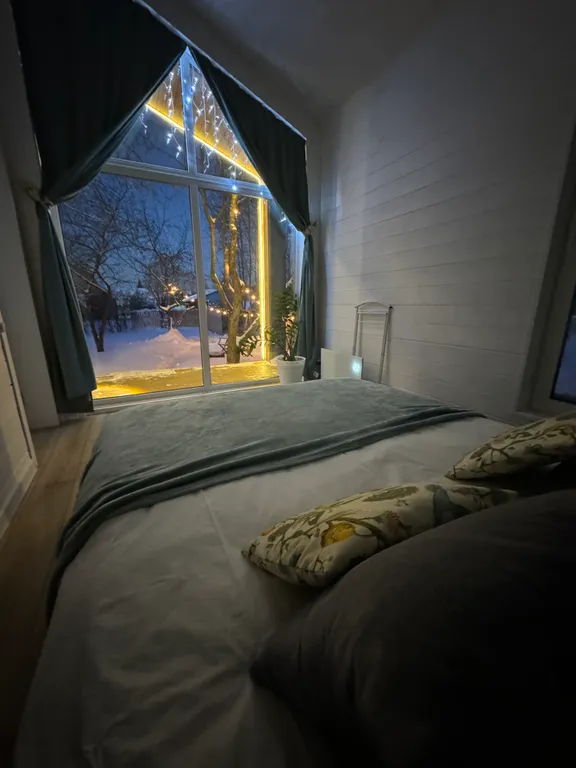 Коттедж Уютный барн с баней на дровах и пением птиц в саду — Заворово