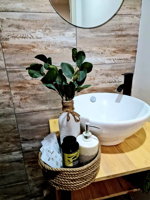 Квартира Квартира Зеленая студия с мини кухней, тихий центр — Геленджик