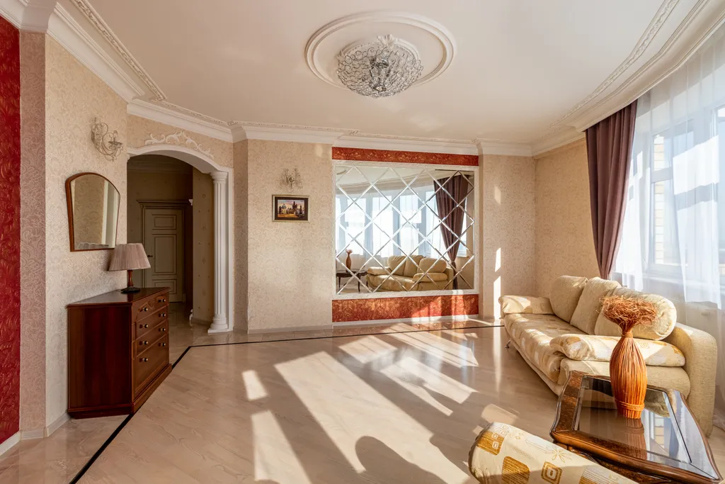 Большая 3-к квартира в центре города — аренда посуточно в Тюмень