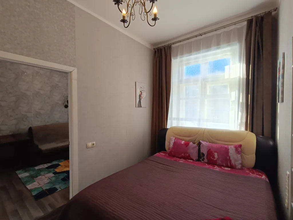 Квартира возле штаба округа и ТЦ Счастье