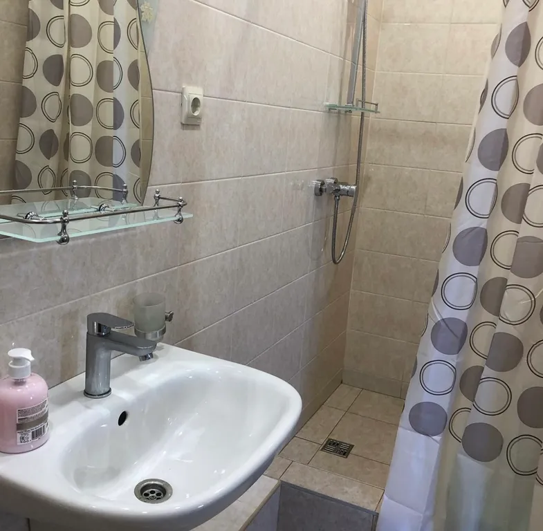 Квартира Квартира Трёхместный номер студия — Адлер