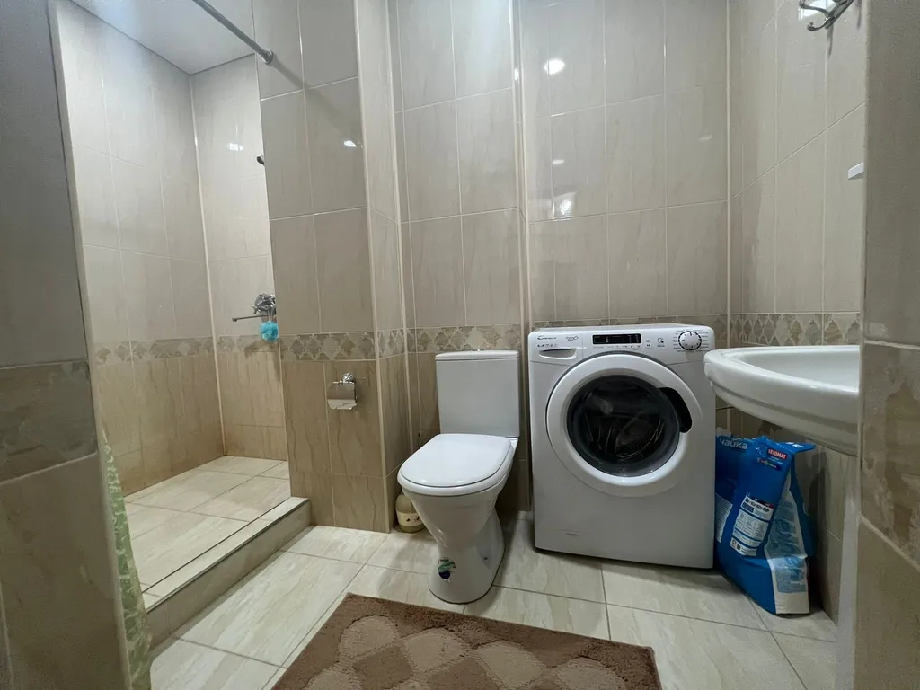 Квартира с видом на море, заводской пляж