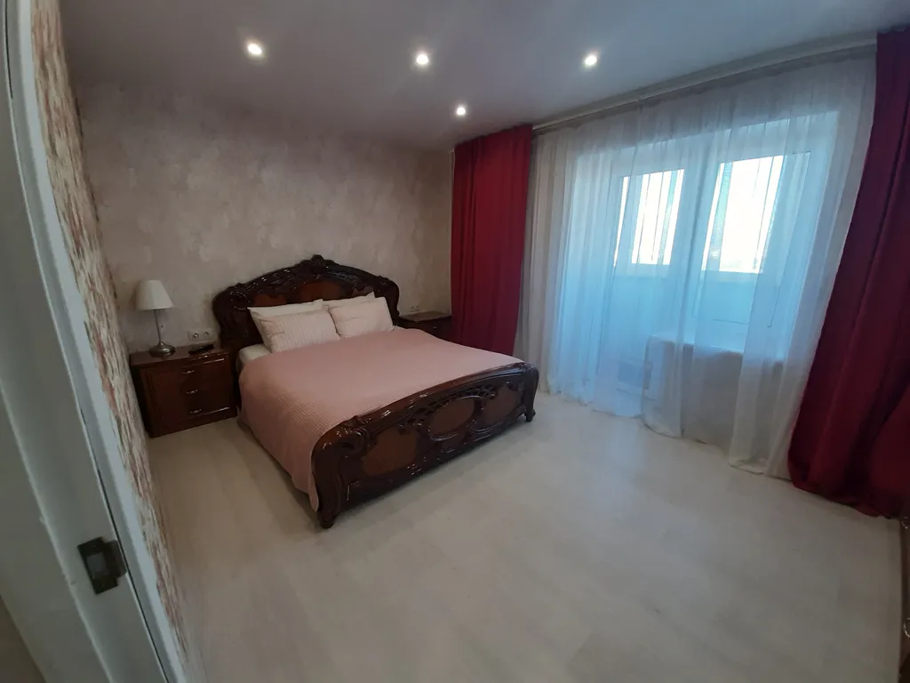 Трёхкомнатная квартира в 300 метрах от МКАД