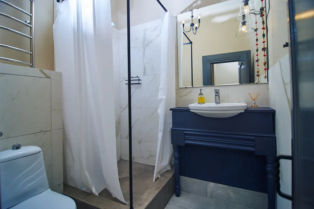 Апартаменты с авторским дизайном в доме 19-го века в сердце старого го