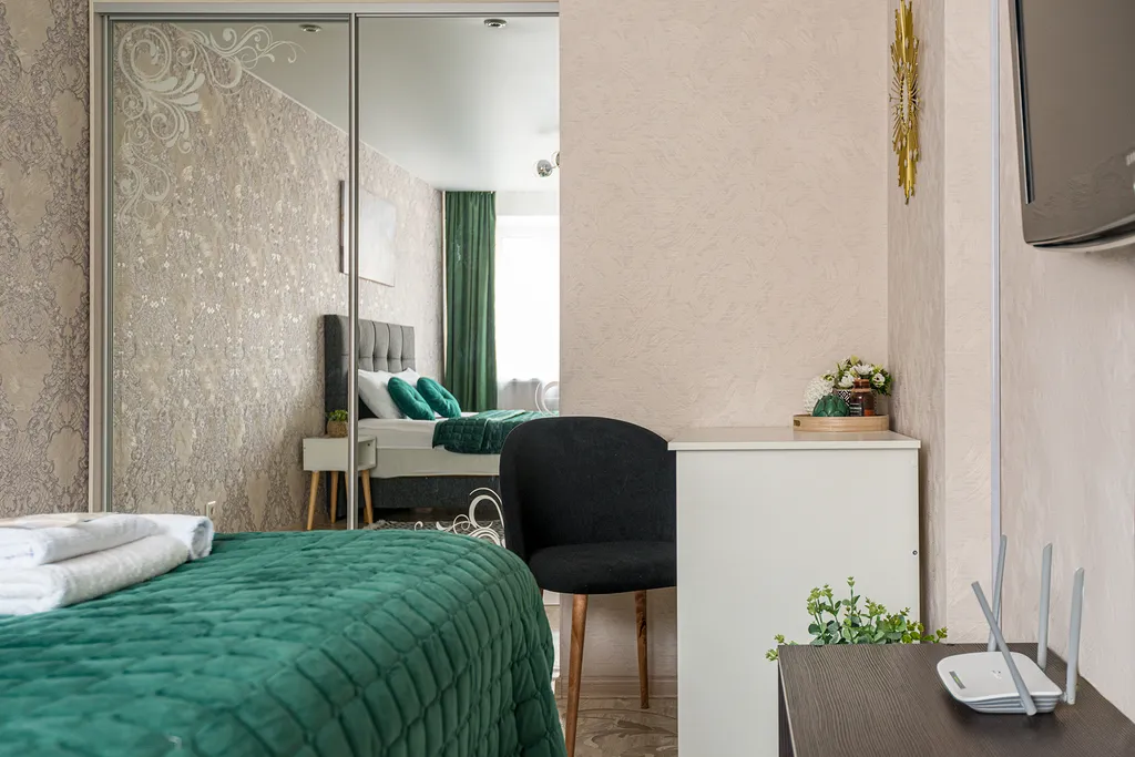 В зеленом микрорайоне Университет, гостиничный сервис, бесконтактно