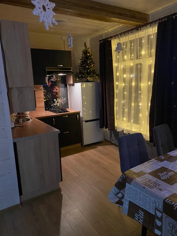 Коттедж Уютный коттедж с видом на озеро Врево — Володарское