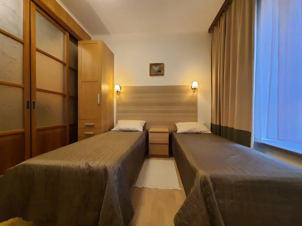 Квартира в 7 минутах от Невского: 3 спальни и парковка