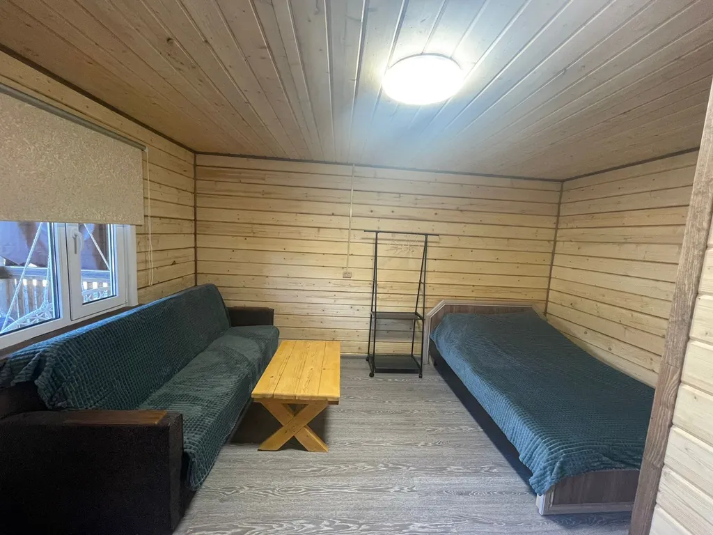 Благоустроенный домик с видом на сосновый бор