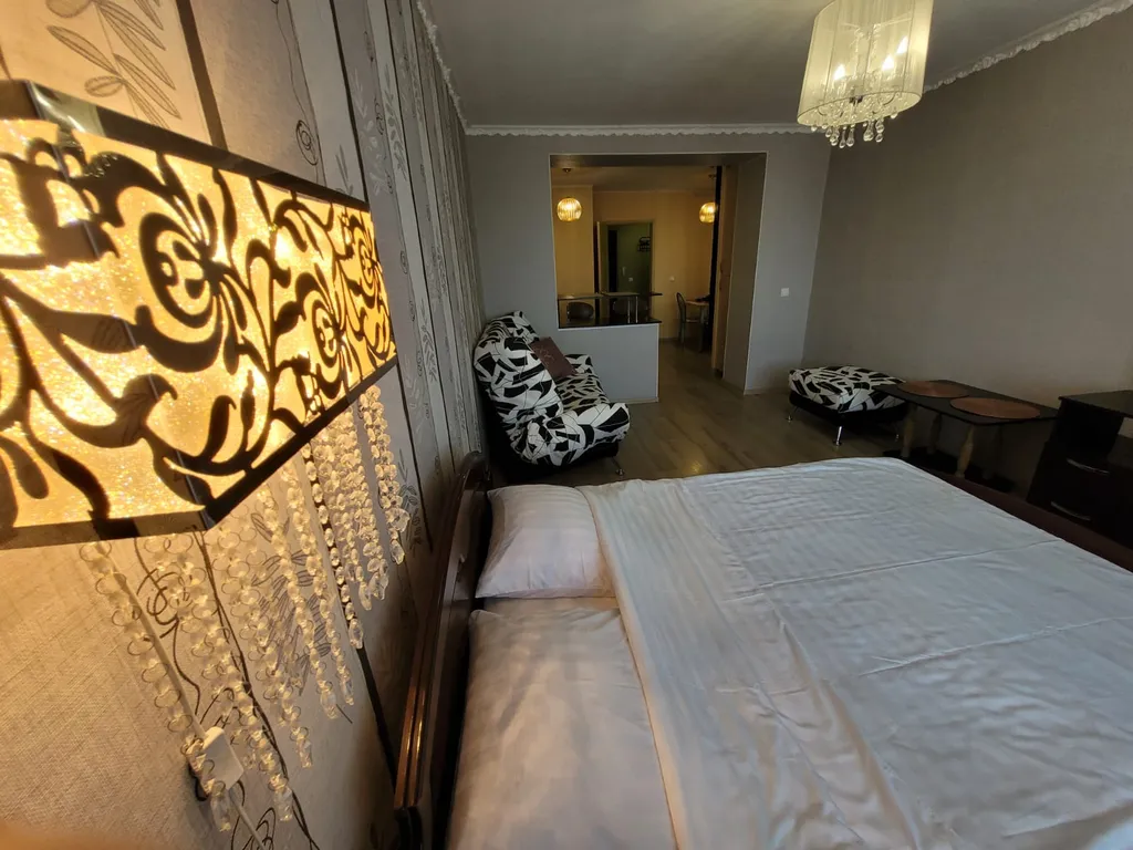 Квартира студия рядом с Ледовой ареной на улице Пугачева