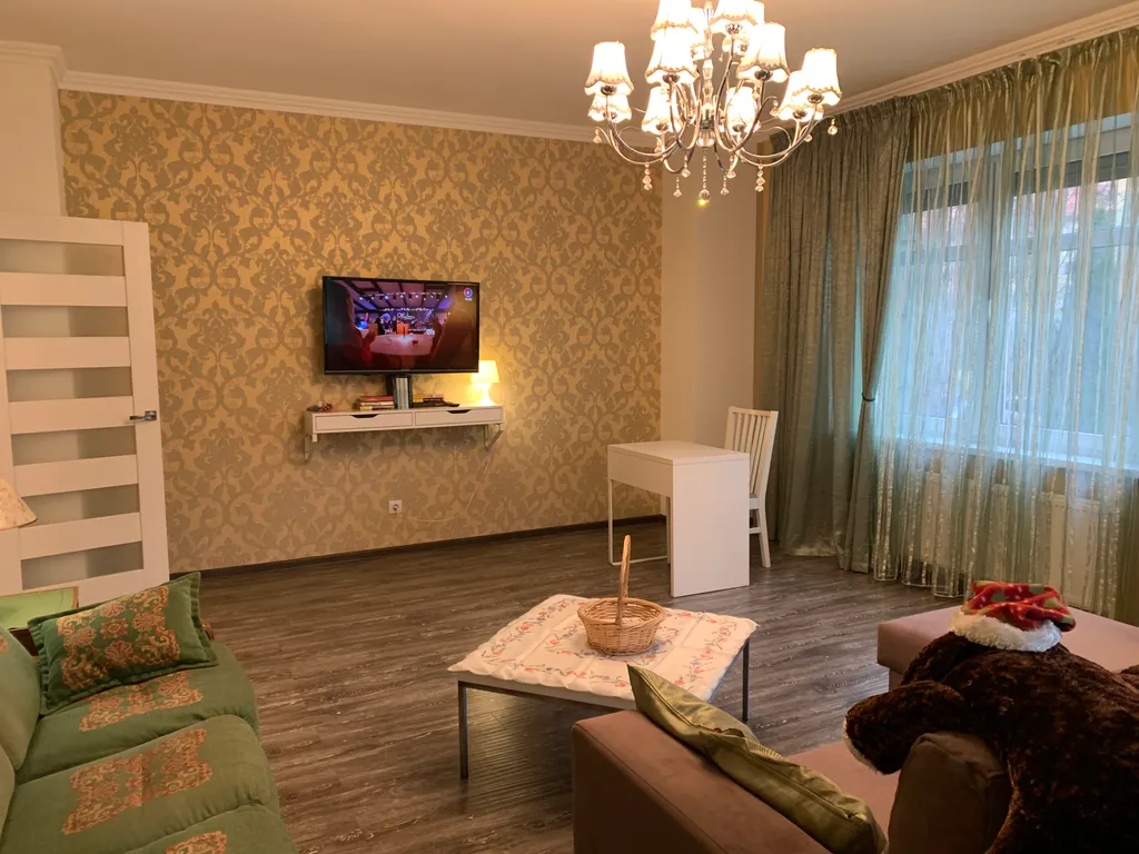 Просторная двухкомнатная квартира в самом центре города