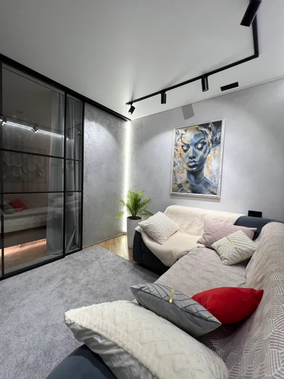 Квартира Скромный лофт с нотками поп-арта недалеко от центра — аренда посуточно в Петропавловск-Камчатский