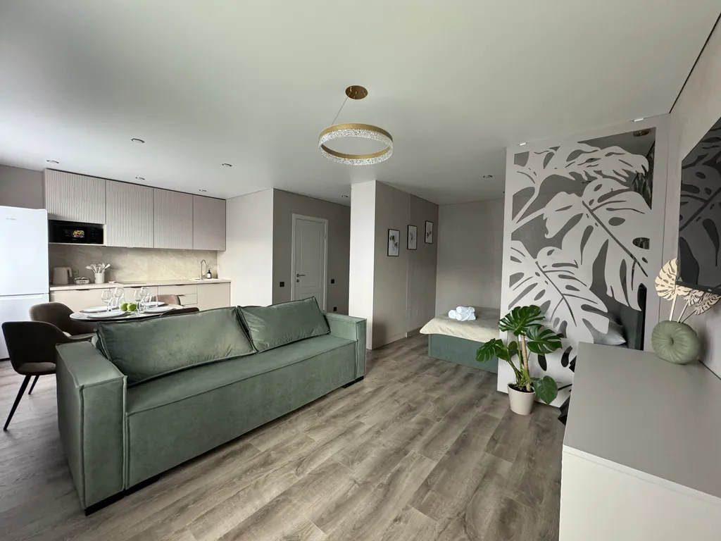 Новая квартира с дизайнерским ремонтом на берегу реки в жк белые росы