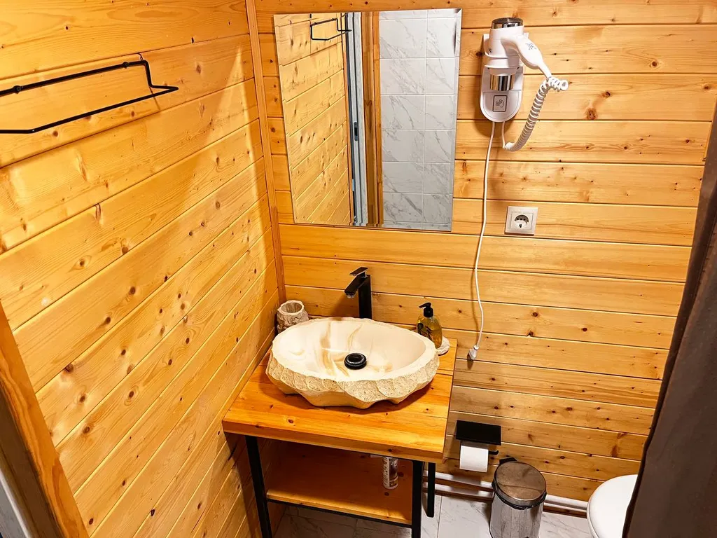 Уютный домик в лесу