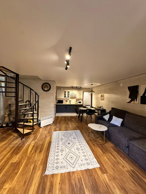 Новый домик с шикарным видом в Тегенекли