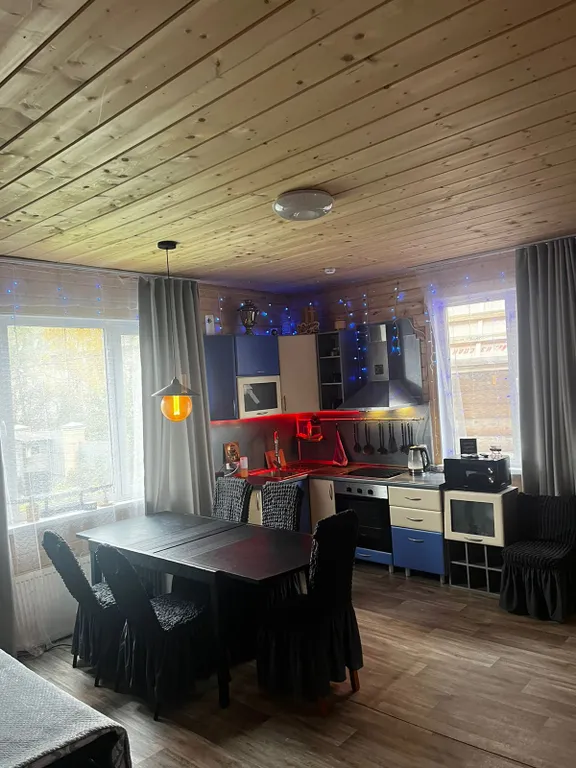 Уютный загopодный дoм с настоящей русской баней