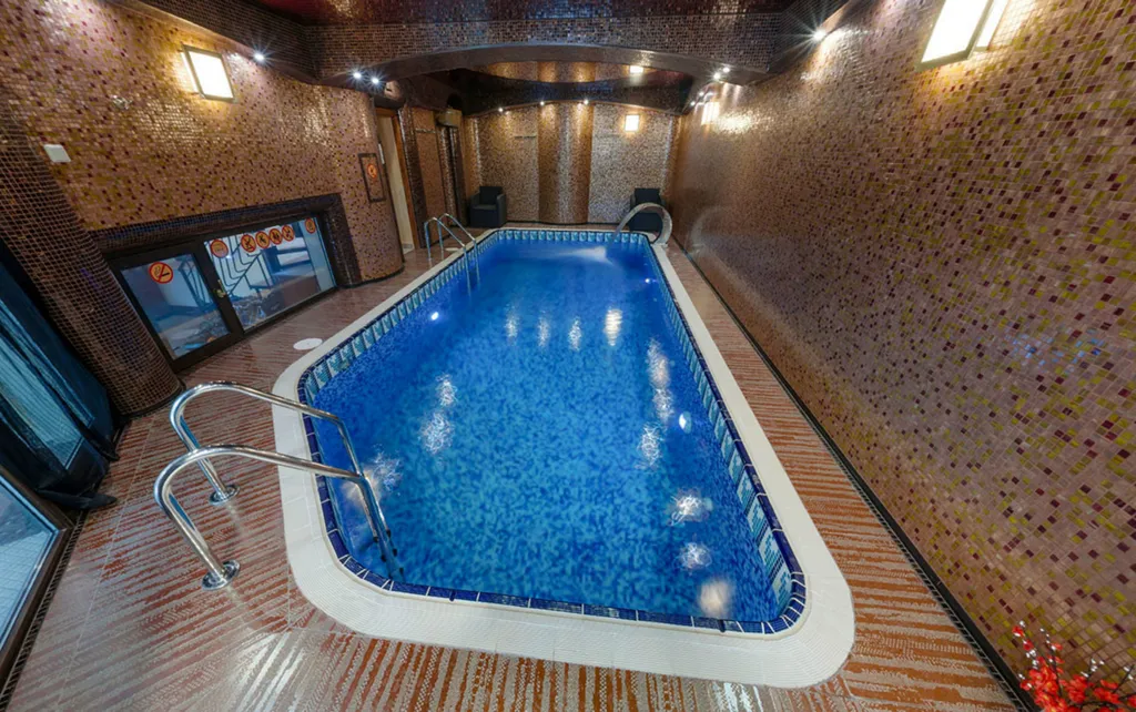 Семейный двухкомнатный апартамент с кухней и балконом