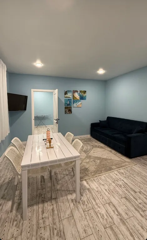 Уютный дом у моря