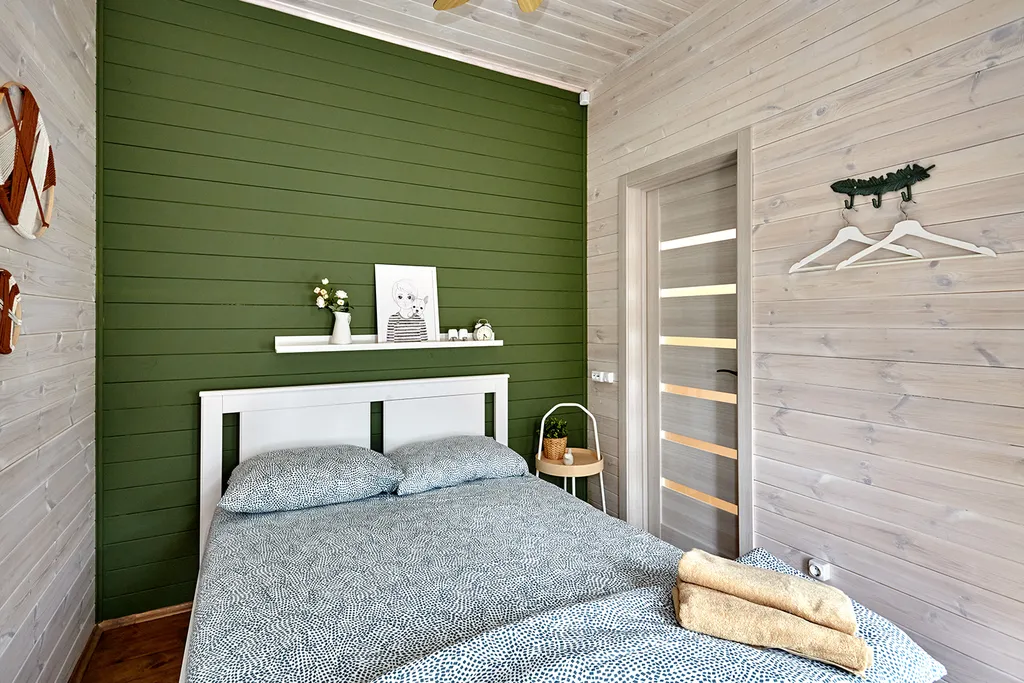 Уютный загородный дом с баней на дровах и теплым бассейном