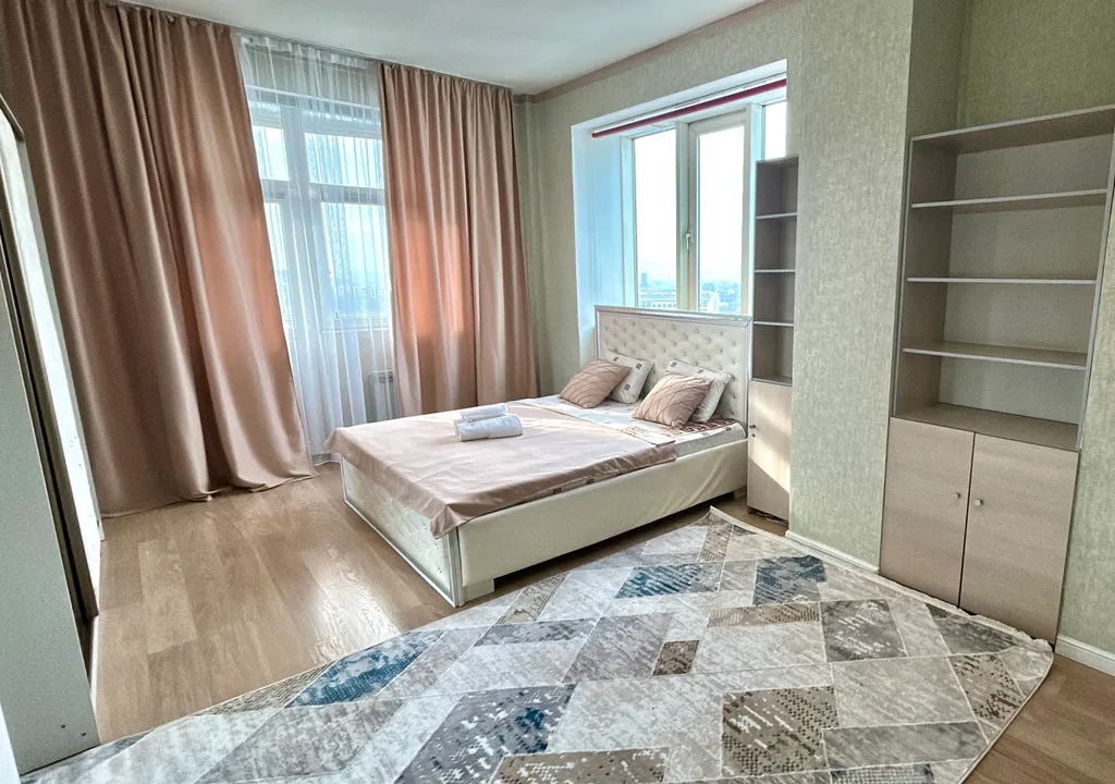 4-комнатная Квартира