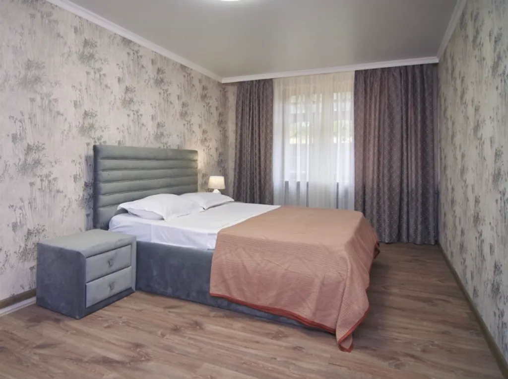 Дом у сосновой рощи