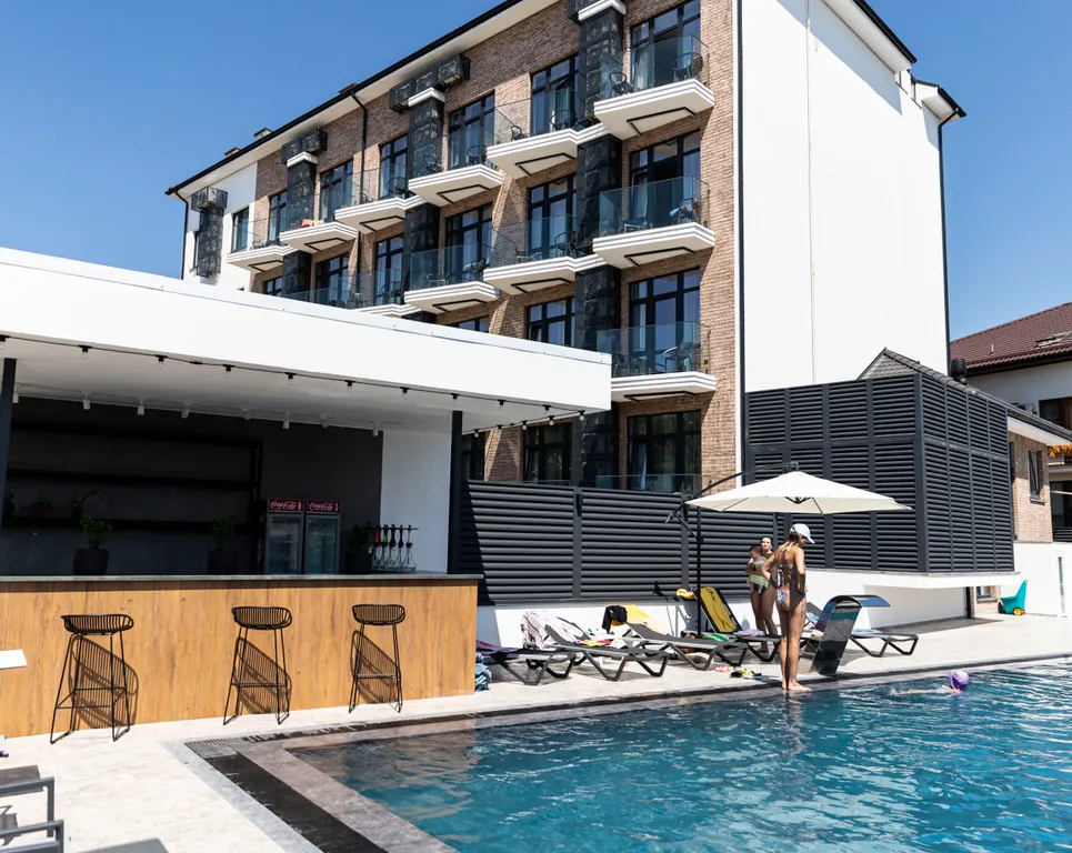 Золотой Лотос