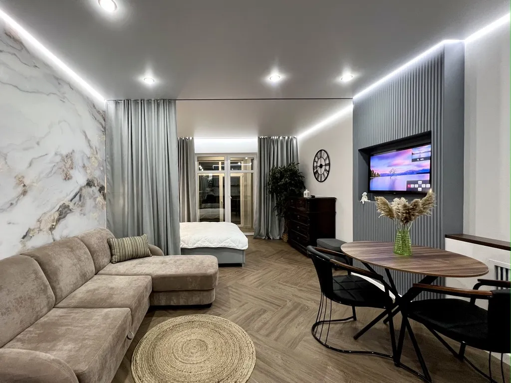 Квартира Дизайнерская новая студия — аренда посуточно в Оренбург