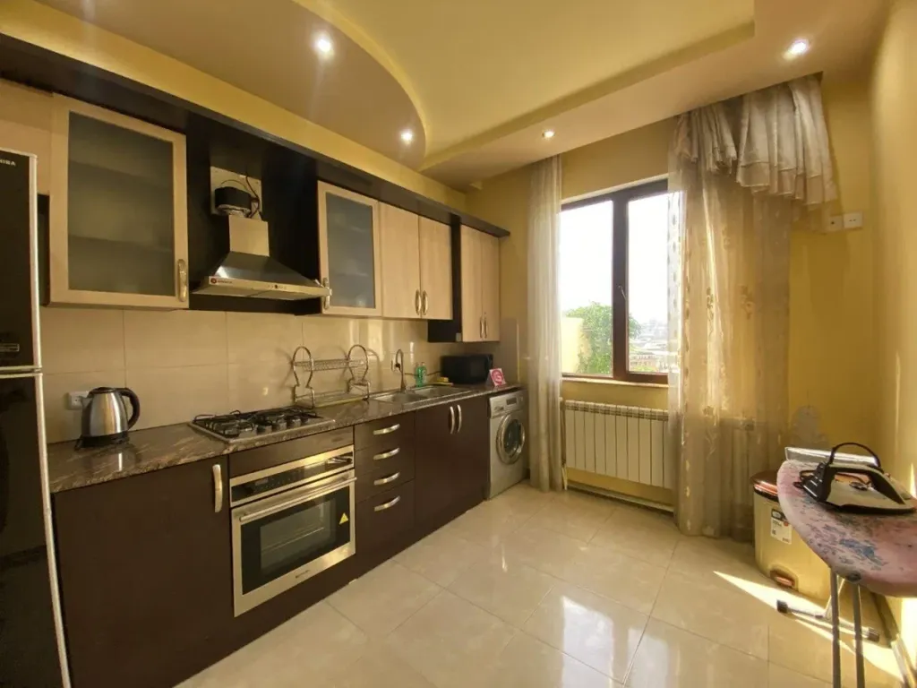 Large 5 bedroom luxury villa