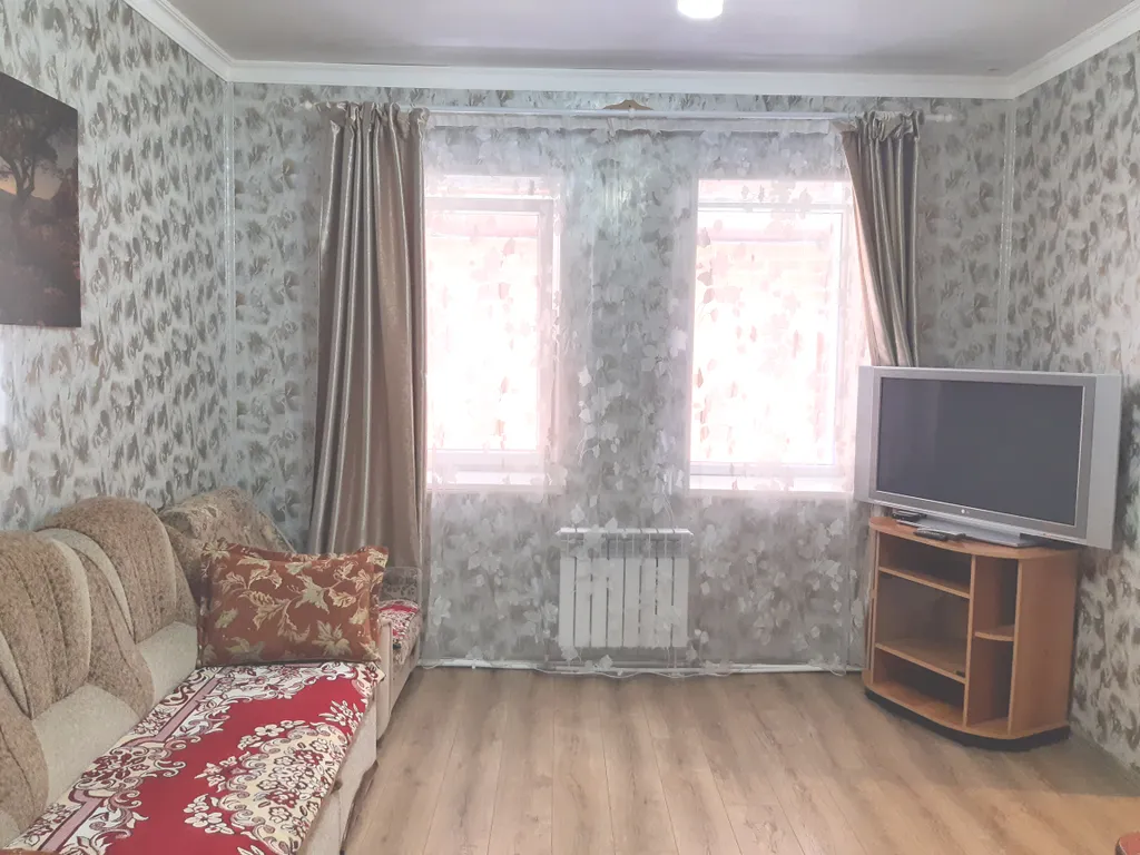 Квартира Трёхкомнатные апартаменты со своей кухней 1 этаж — Геленджик