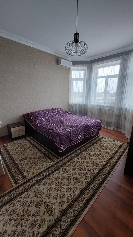 Дом с беседками