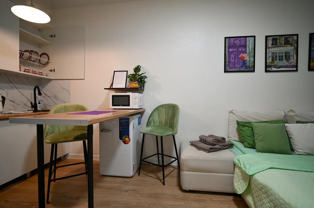 Стильная студия в Ватутинках центральных