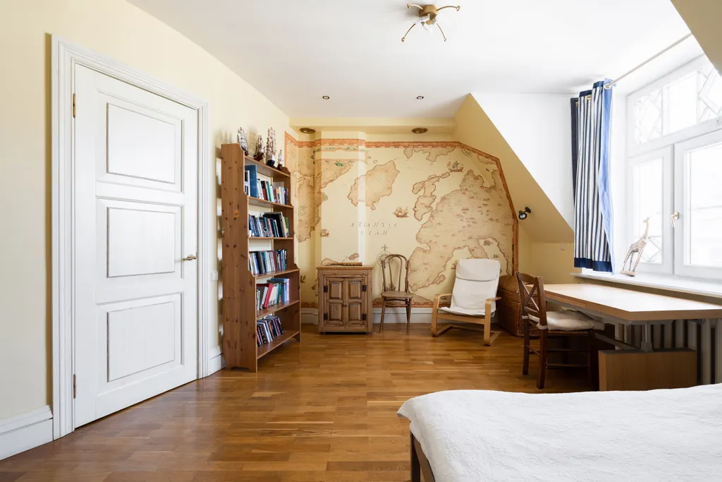 Квартира Уникальная атмосферная квартира с террасой на Петроградской стороне — Санкт-Петербург