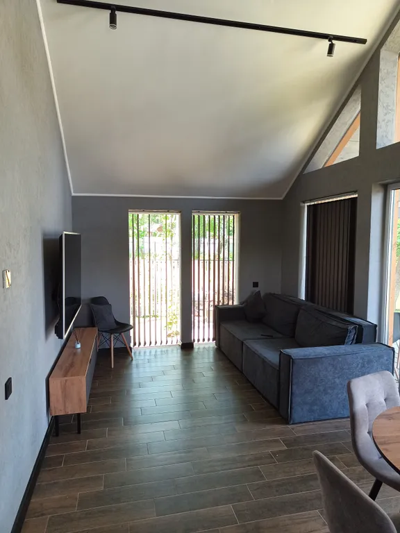 Новый, уютный дом