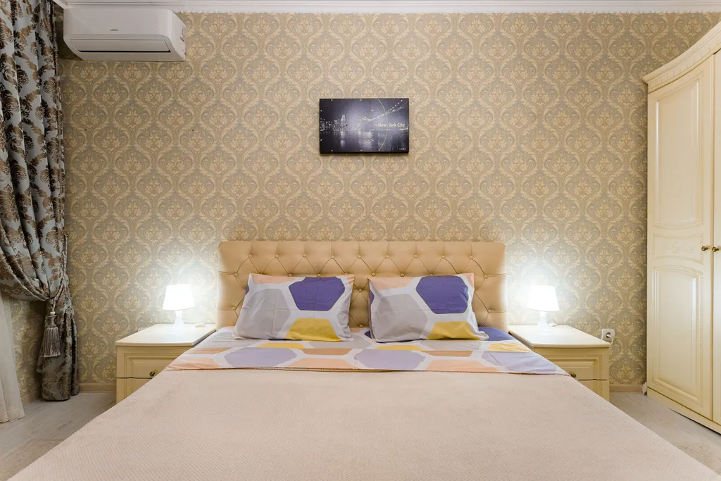 Евро 3-комнатные апартаменты на 1-й линии парка Галицкого