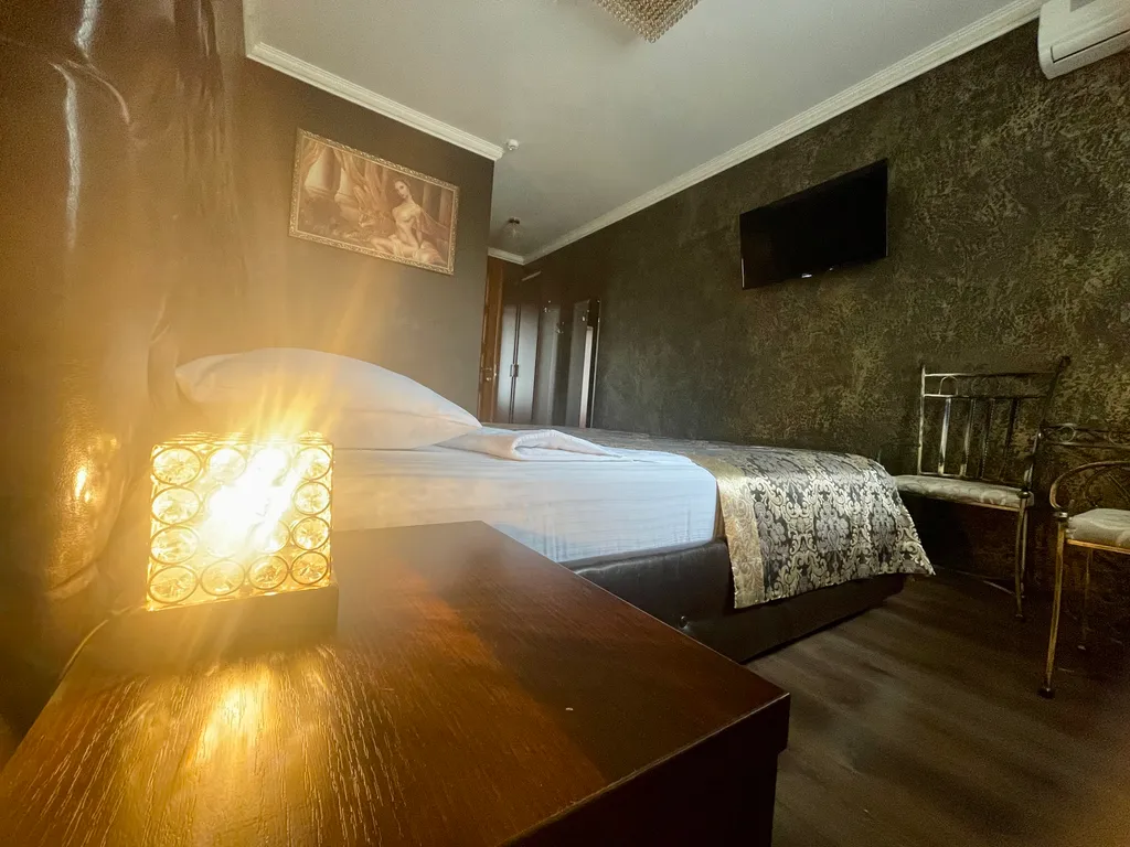 Загородный дом с бассейном