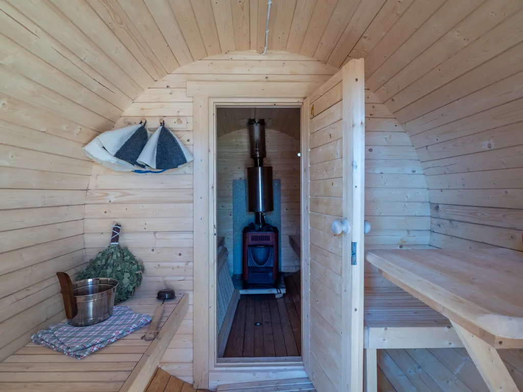 Коттедж Уютный дом у озера с банькой — Кучерово