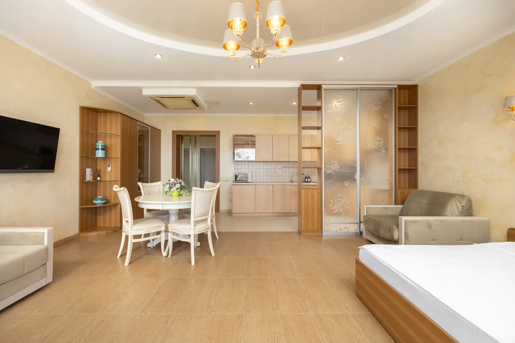 Квартира с бассейном и видом на море