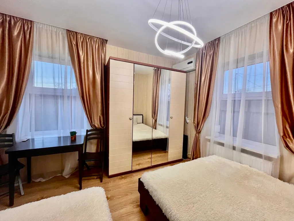 Дом с бассейном с центре Краснодара