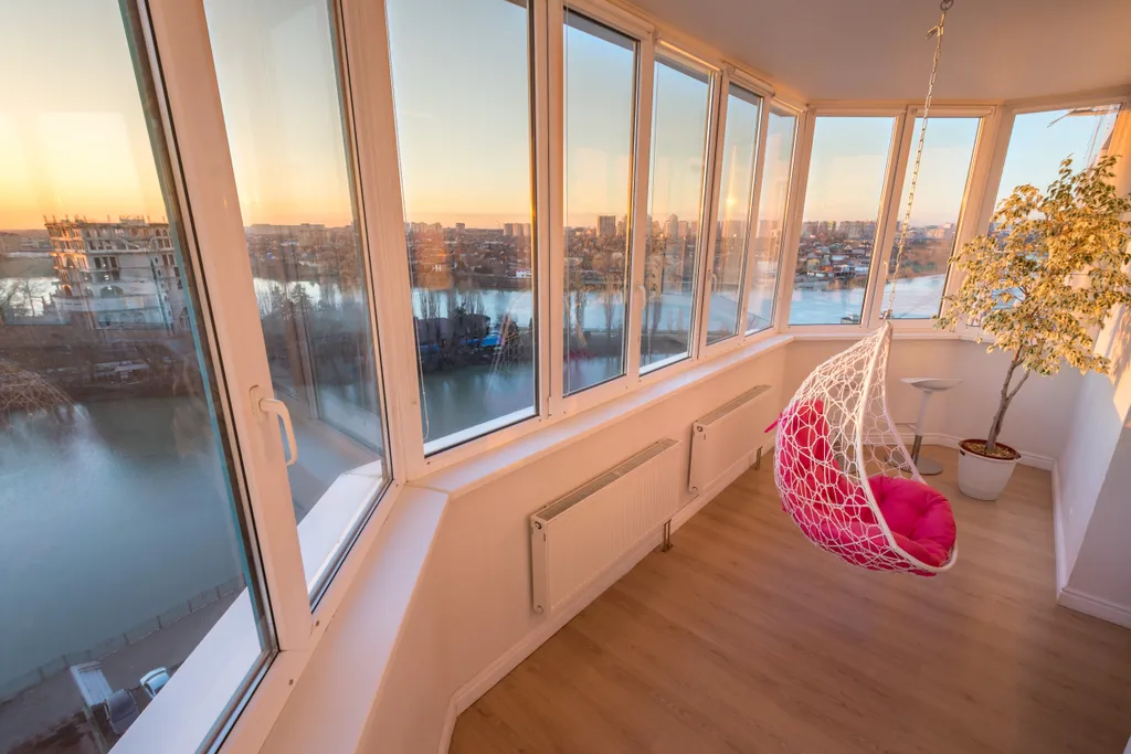 Просторная квартира с лучшим видом на Мост Поцелуев и реку Кубань